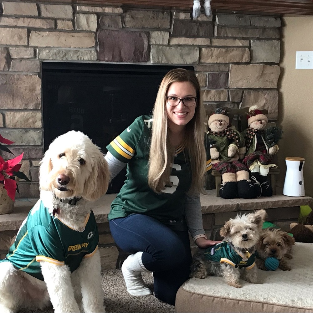 Meet your Posher, Abby